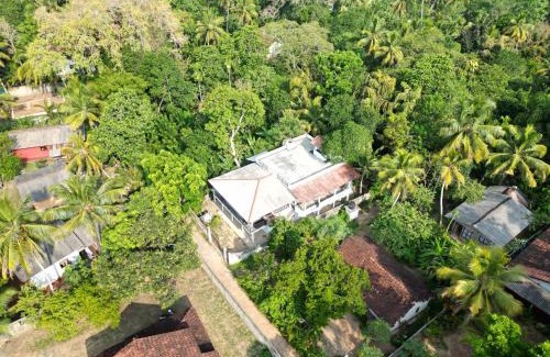 Kathaluwa Hotel | Cozy Resort