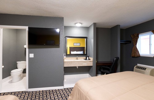 Des Moines Hotel | Cozy Rest Motel