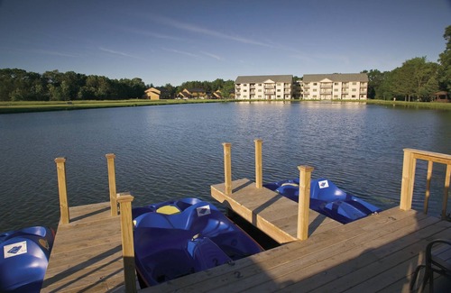 Lake Delton Condo | Cozy Retreat: 2BR King Suite @ Wyndham Tamarack