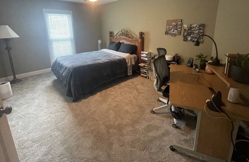 Johns Creek House | Cozy Retreat in Alpharetta. Perfect Getaway
