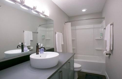 Downtown Omaha Apartment | Cozy Retreat in the Heart of Omaha