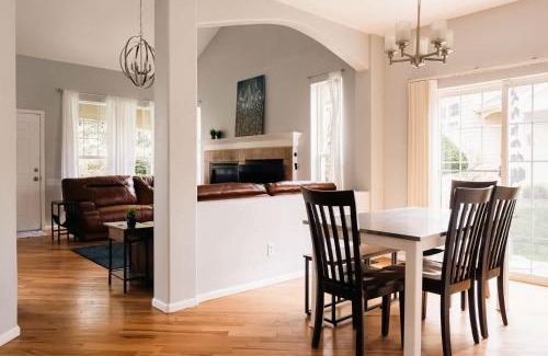 Westminster House | Cozy Retreat - King Beds - Cinema Cave & Home Gym