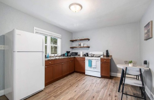 Michigan City Apartment | Cozy Retreat Private FreeParking