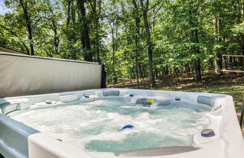 Massanutten House | Cozy Retreat - Sauna Hot Tub & Game Room in VA