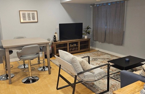 North Central Edmonton House | Cozy River Valley Basement Suite Near Downtown.