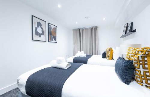 Gravesend Apartment | Cozy Riverside Apartment 5mins to train station