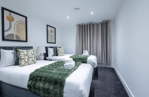 Gravesend Apartment | Cozy Riverside Apartment 5mins to train station