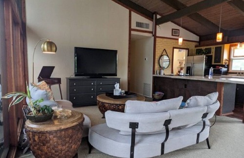 Braden River Cabin | Cozy riverside lodge on the edge of Bradenton and Sarasota