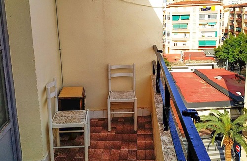 Alicante Apartment | Cozy Room for Rent in Alicante. 25 Minutes to the Beach. Smarttv