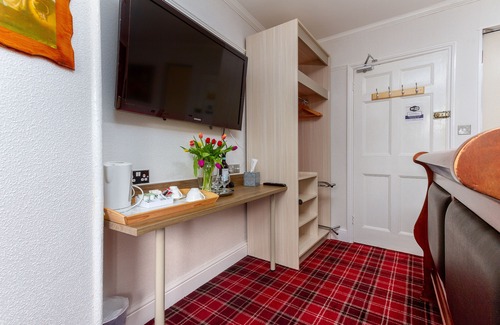 Bowness-on-Windermere House | Cozy Room with Double bed close to Lake Windermere 8