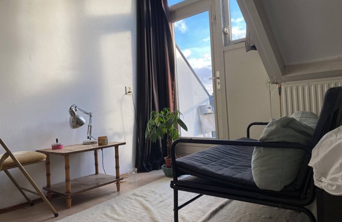 Amsterdam East Condo | Cozy room in the City!