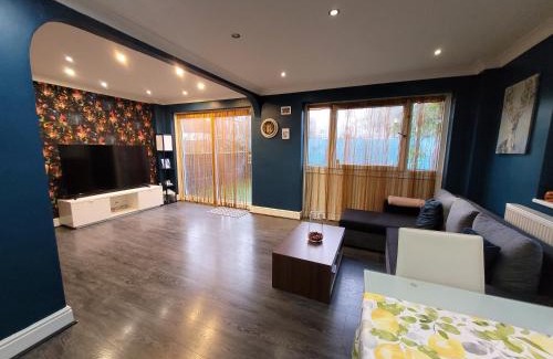 Southbury House | Cozy room London