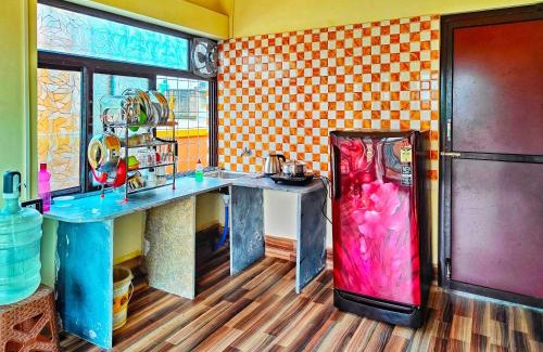 Behala House | cozy room with balcony