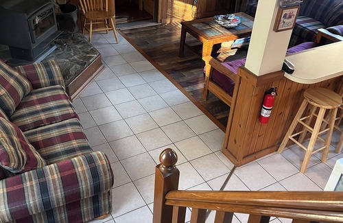Great Valley Ski Chalet | Cozy & Rustic 3 bdr chalet w/plenty of privacy!