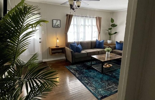 Oak Ridge House | Cozy, rustic duplex with modern amenities
