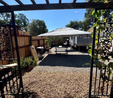 Clearlake Other | Cozy RV in Clearlake Private Gated Entry Free WiFi and Coffee Sleeps 4