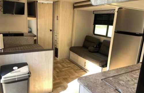 Crystal River House | Cozy RV in delightful Crystal River with WiFi, AC