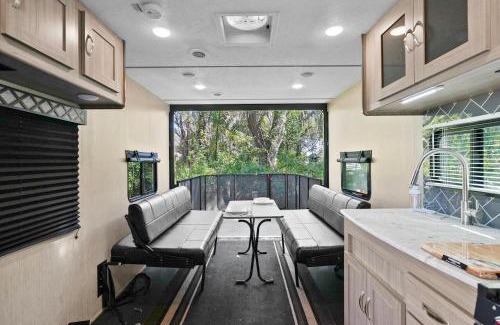 Lake Como House | Cozy Rv Retreat Fast Wi-fi & Pet-friendly