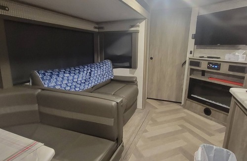Muskogee County House | Cozy RV with AC and WiFi in serene Haskell