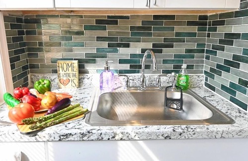 Communipaw Apartment | Cozy Sanctuary
