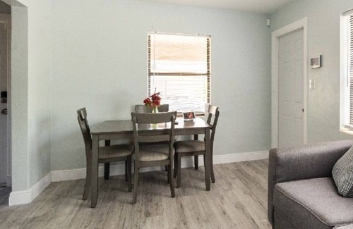 Clermont House | Cozy. Sanitized. Great Location.