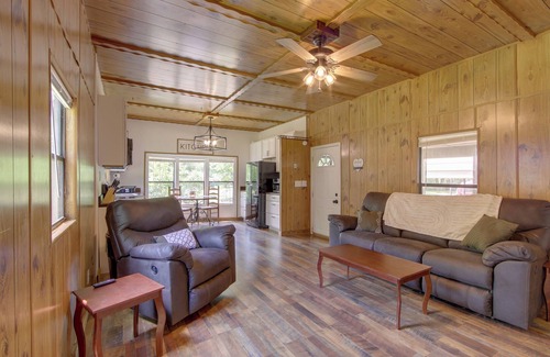 Sardis House | Cozy Sardis Vacation Rental ~ 3 Mi to Water!