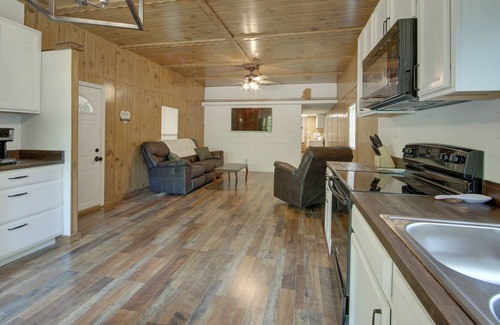 Sardis House | Cozy Sardis Vacation Rental ~ 3 Mi to Water!