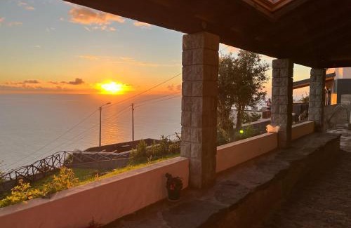 Paul do Mar House | Cozy Sea View House Fajã da Ovelha