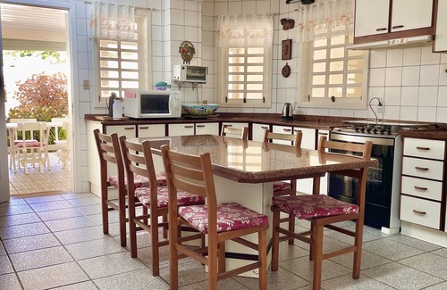 Cabecudas House | Cozy seafront house on Cabeçudas Beach! 5 minutes from BC