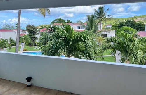 Dickenson Bay Condo | Cozy Seaside studio condo with Balcony, AC and WiFi in awesome Antigua