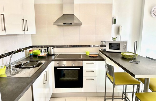 Bajamar Apartment | Cozy Seaview Apartment with Gym & Kids Park