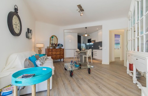 Parede Apartment | Cozy Seaview Apartment