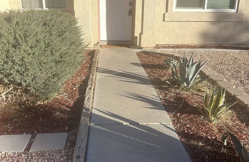 Victorville House | Cozy secluded home in the Desert !
