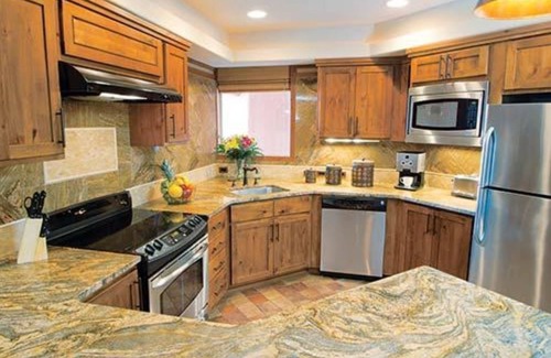 West Sedona Resort | Cozy Sedona resort with beautiful views! Come relax at the Sedona Summit!