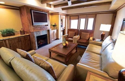 West Sedona Resort | Cozy Sedona resort with beautiful views! Come relax at the Sedona Summit!