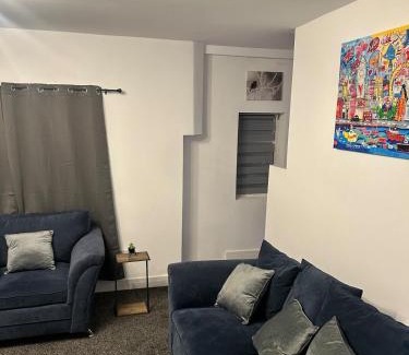 Tipton Apartment | Cozy serene flat