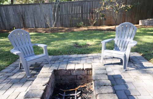 Mount Pleasant House | Cozy Shem Creek/Old Mount Pleasant Cottage