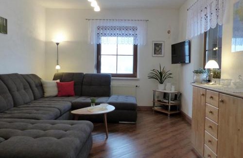 Rittersgrun Apartment | Cozy Ski Base with Garden, cleaning included