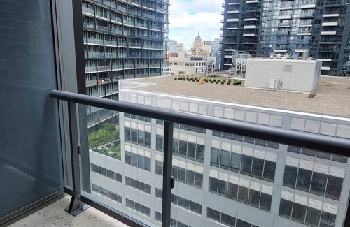 Fashion District Apartment | Cozy sky-view 2-bedroom condo, 12 mins from CN Tower & Ripley’s Aquarium! n