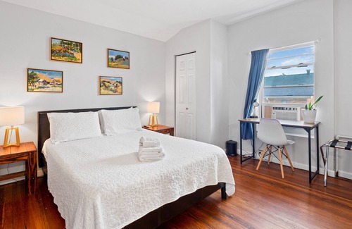 Smoketown Jackson House | Cozy Smoketown 2BR/1BA with Fire Pit & Grill.