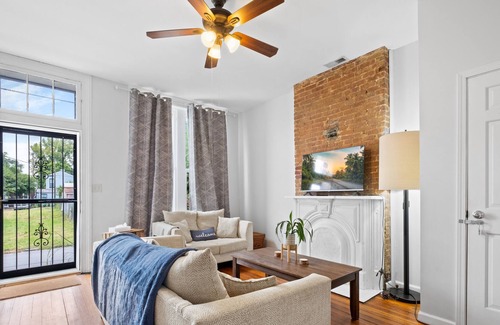 Smoketown Jackson House | Cozy Smoketown 2BR/1BA with Fire Pit & Grill.