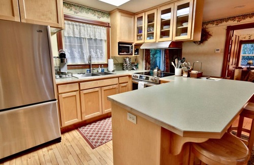 Beaver Apartment | Cozy Sol Duc River Riverfront Retreat w/Hot Tub