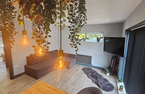 Southampton Apartment | Cozy Southampton Apartment Retreat