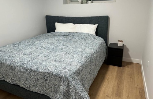 Southeast Edmonton House | Cozy spacious 1 bedroom full basement with separate side entrance.