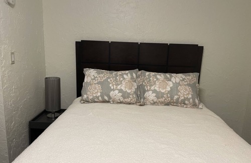 Little Italy Condo | Cozy spacious condo in Little Italy - 5 min drive to Cleveland Clinic