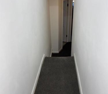Larkhall House | Cozy & Spacious Double Room With King Bed 10 Mins To Central London