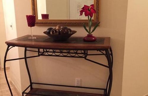 Indian Point House | Cozy Stay Just A Click Away