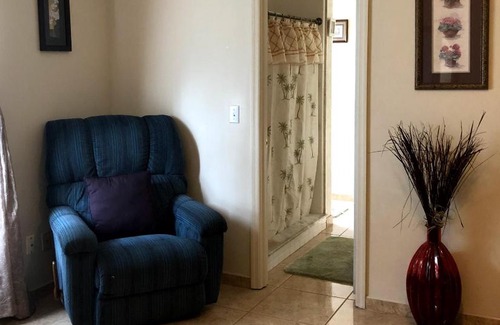 Indian Point House | Cozy Stay Just A Click Away
