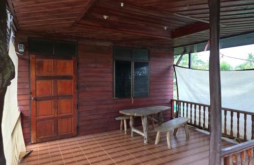 Thong Sala Apartment | Cozy Stay Near Pier, Food & Fun