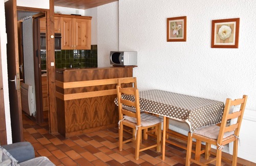 Pralognan-la-Vanoise Apartment | Cozy Studio with South-Facing Balcony Near Ski Trails in Pralognan-la-Vanoise, Sleeps 4